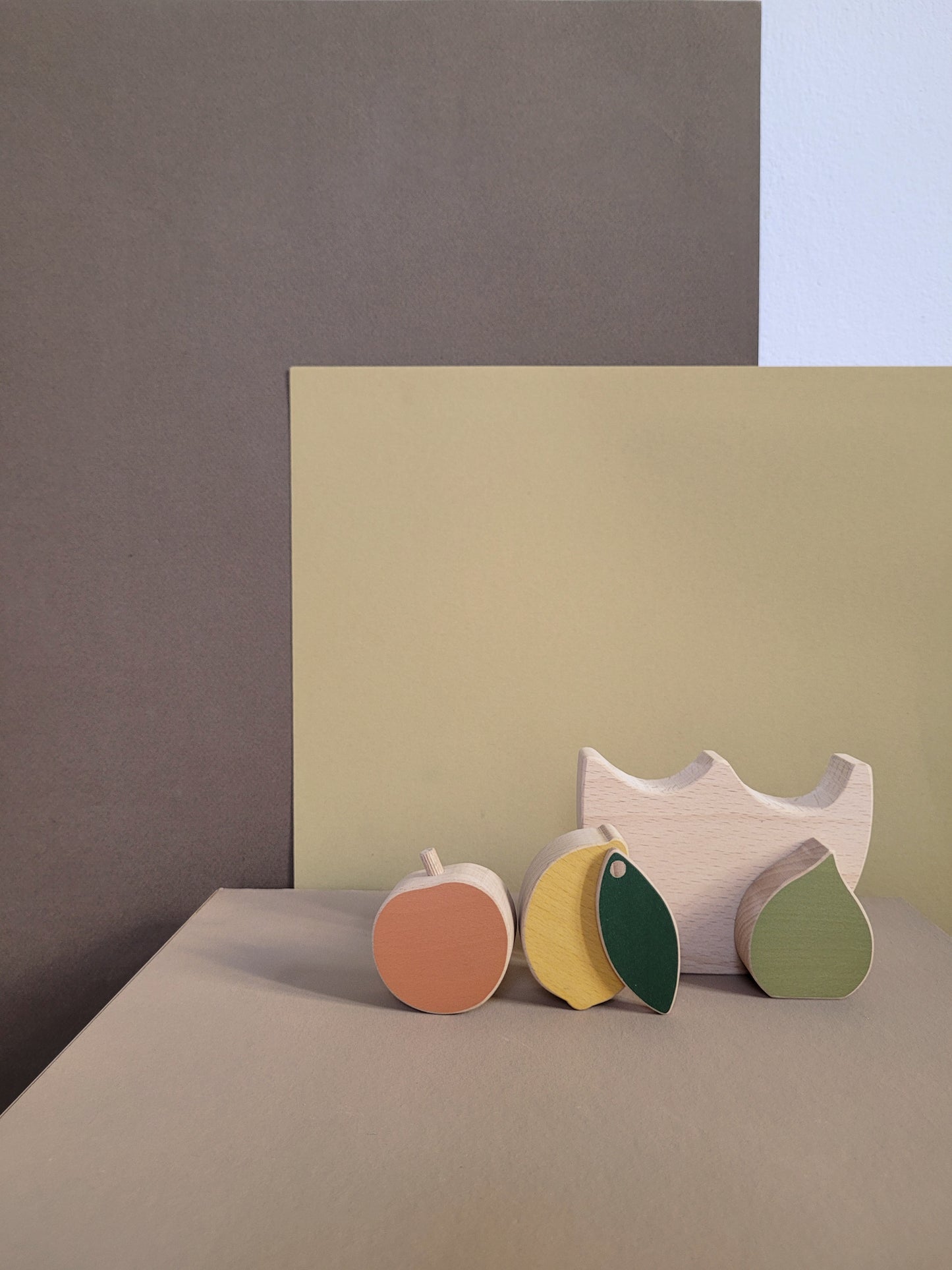 Fruit bowl stacking toy