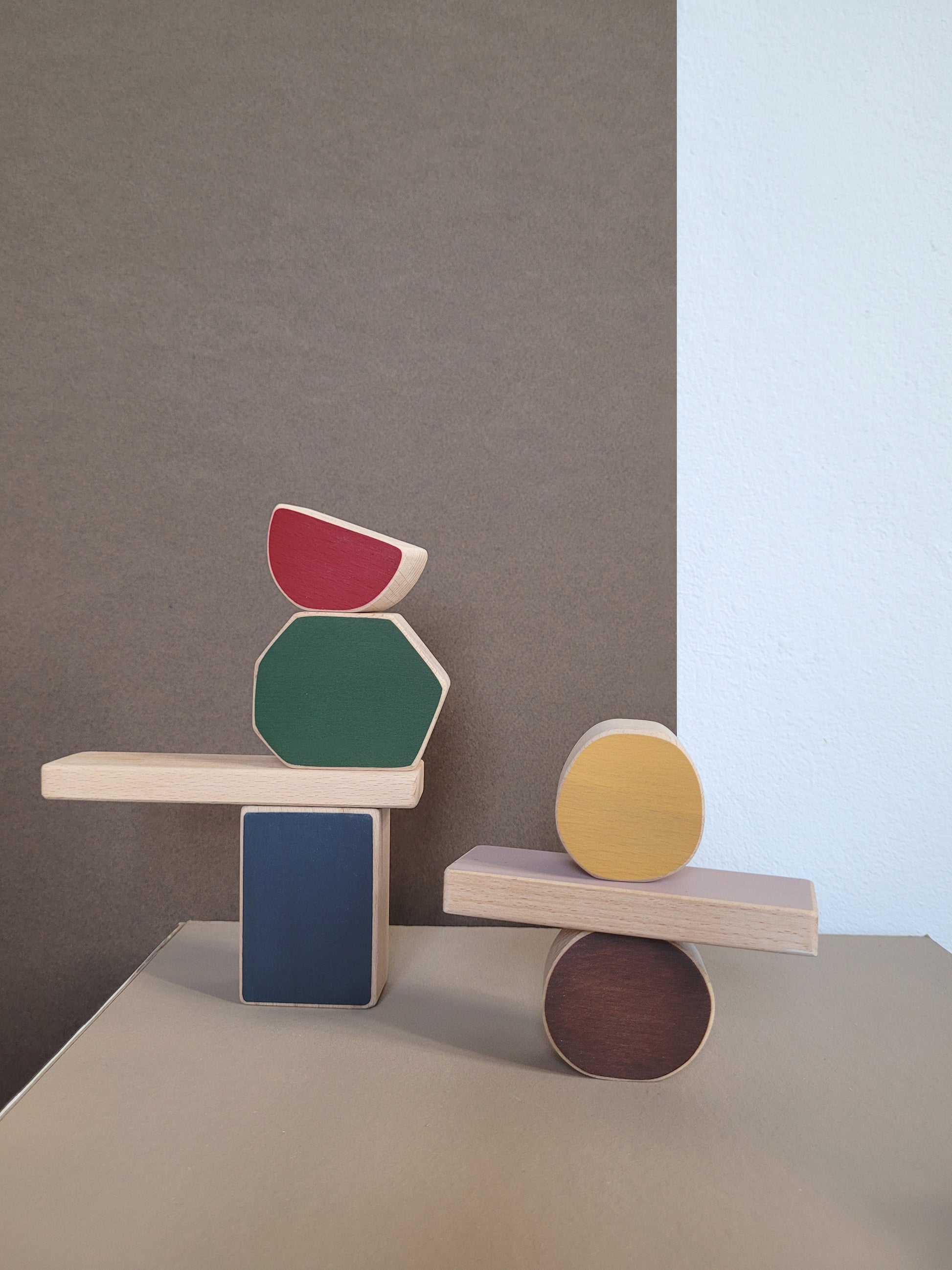 Abstract shapes stacking toy-one – The Wandering Workshop